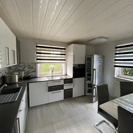 Guntia Apartment Mit Gartenzugang + Terasse *
